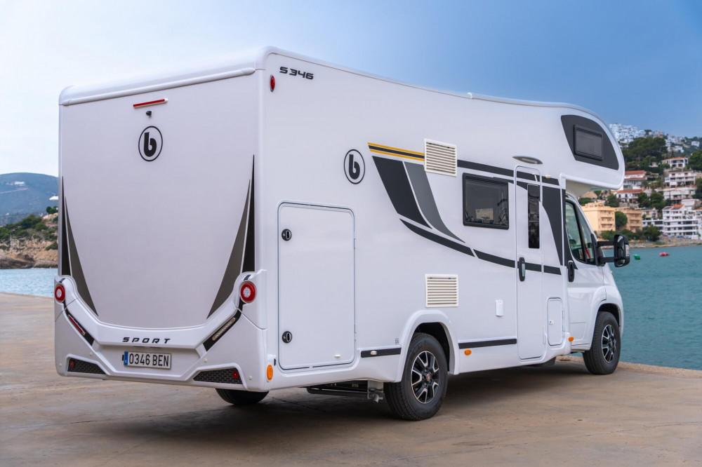 Obytný vůz BENIMAR Sport 346  FIAT 140 PS model 2025 skladem ML