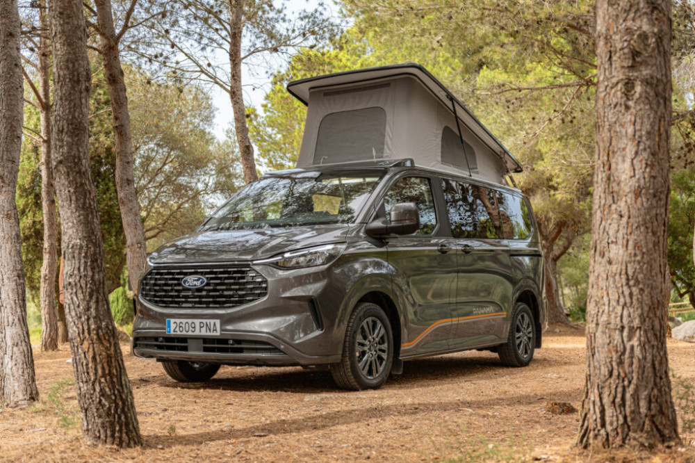 PANAMA VANS 10 + COMPAKT  Ford 170 PS automat skladem ML